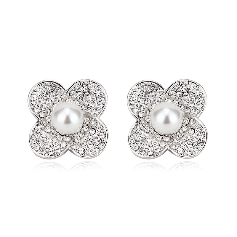 Small MOQ Beautiful Crystal Fresh Pearl WhiteGold plated stud Earrings Romantic Fashion Women Gift Jewelry Manufacturer